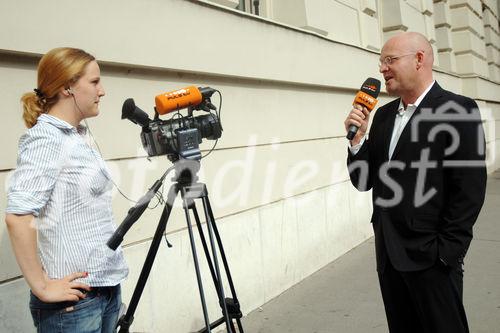 Illegal ist nicht mehr legal: Software - Pirat rechtskräftig zu vier Monaten Freiheitsstrafe (bedingt) verurteilt.
Foto: Georg Herrnleben (Director Central & Eastern Europe -BSA Europe)
©fotodienst/Nadine Bargad