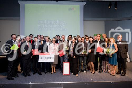 (C) fotodienst/Anna Rauchenberger -  Wien, am 28.09.2009 - Heute wurde im Rahmen einer Gala in der Wirtschaftskammer Österreich der Staatspreis für Multimedia und e-Business verliehen. FOTO:  Gruppenfoto aller Preisträger und Laudatoren