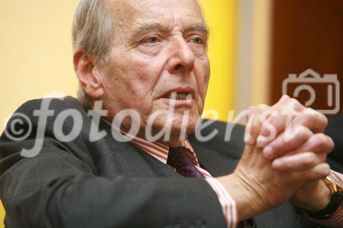 20 Jahre Aktienforum - 1 Jahr Mitgliedschaft bei EuropeanIssuers, Foto: Hellmut Longin, Präsident Aktienforum