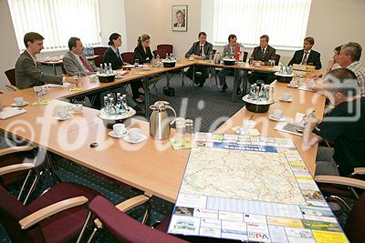 Pressekonferenz der Firma Helios, Vorstellung von Bauprojekten, Schloß Merseburg