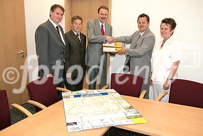 Pressekonferenz der Firma Helios, Vorstellung von Bauprojekten, Schloß Merseburg