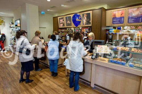 Wiedereröffnung Tchibo Filiale Salzburg Paris-Lodron-Str. 2, 2008-11-20 

Bild: fotodienst.at/Chris Hofer