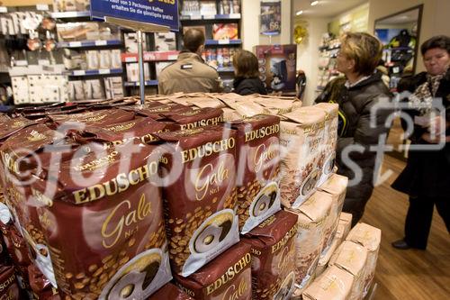 Wiedereröffnung Tchibo Filiale Salzburg Paris-Lodron-Str. 2, 2008-11-20 

Bild: fotodienst.at/Chris Hofer