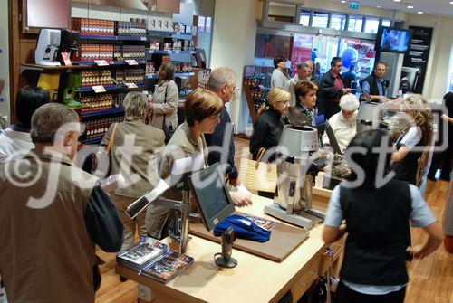 Tchibo: Wiedereröffnung der Tchibo/Eduscho Filiale Vöcklabruck nach Umbau