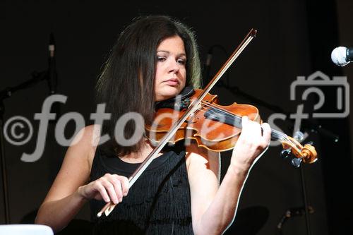 (C) fotodienst/Anna Rauchenberger - Wien, 20.3.2009 - Heute feierte die KBA-Mödling AG in Anwesenheit hochrangiger Ehrengäste aus Politik und Wirtschaft sowie führender Repräsentanten der deutschen Muttergesellschaft Koenig & Bauer AG (KBA) ihr 160-jähriges Firmenjubiläum im Technischen Museum Wien. Gleichzeitig wurde auch ein Führungswechsel gefeiert. 