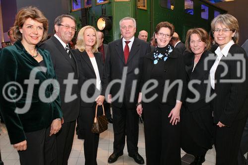 (C) fotodienst/Anna Rauchenberger - Wien, 20.3.2009 - Heute feierte die KBA-Mödling AG in Anwesenheit hochrangiger Ehrengäste aus Politik und Wirtschaft sowie führender Repräsentanten der deutschen Muttergesellschaft Koenig & Bauer AG (KBA) ihr 160-jähriges Firmenjubiläum im Technischen Museum Wien. Gleichzeitig wurde auch ein Führungswechsel gefeiert. 