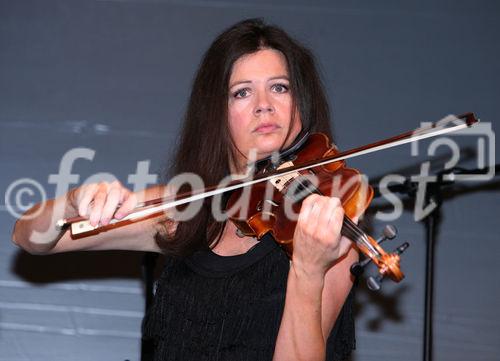 (C) fotodienst/Anna Rauchenberger - Wien, 20.3.2009 - Heute feierte die KBA-Mödling AG in Anwesenheit hochrangiger Ehrengäste aus Politik und Wirtschaft sowie führender Repräsentanten der deutschen Muttergesellschaft Koenig & Bauer AG (KBA) ihr 160-jähriges Firmenjubiläum im Technischen Museum Wien. Gleichzeitig wurde auch ein Führungswechsel gefeiert. 