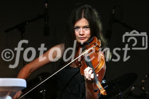 (C) fotodienst/Anna Rauchenberger - Wien, 20.3.2009 - Heute feierte die KBA-Mödling AG in Anwesenheit hochrangiger Ehrengäste aus Politik und Wirtschaft sowie führender Repräsentanten der deutschen Muttergesellschaft Koenig & Bauer AG (KBA) ihr 160-jähriges Firmenjubiläum im Technischen Museum Wien. Gleichzeitig wurde auch ein Führungswechsel gefeiert. 