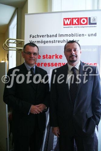 Präsentation des Immobilienpreisspiegels 09 durch den Fachverband der Immobilien- und Vermögenstreuhändler der Wirtschaftskammer im Cafe im Schottenstift wien 1010 am 27.5.2009 am Foto (v.l.n.r): Prof.Mag. Thomas Malloth (Obmann des Fachverbandes der Immobilien- und Vermögenstreuhänder der Wirtschftskammer ÖSterreich) und Mag. Gottfried Rücklinger (Fachverbandsgeschäftsführer) (c) Julia Fuchs für Fotodienst