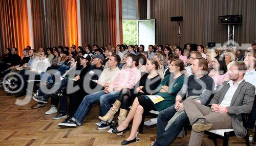 (C) fotodienst / Rene Tillmann; Duesseldorf, Malkasten. FOCUS praesentiert in Kooperation mit dem Gesamtverband Kommunikationsagenturen GWA die weltweit besten Werbespots und die diesjaehrigen CLIO-Gewinner, die im Mai beim CLIO-Festival in Las Vegas gekuert wurden. 