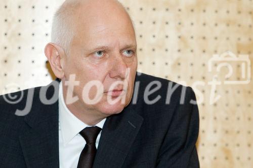  (c) fotodienst/Anna Rauchenberger - Wien, am 10.01.2012 - Heute fand im Stephaniesaal des Curhauses am Stephansplatz die Jahresauftaktveranstaltung des Bankhauses Spängler statt. FOTO  Matthias Horx, Zukunfts- und Trendforscher Matthias Horx, Zukunfts- und Trendforscher: