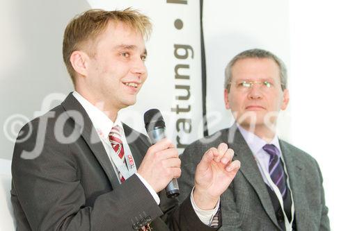 (C)fotodienst/Anna Rauchenberger Wien, 01.12.2010 -  Die Fachgruppe Unternehmensberatung und IT der Wirtschaftskammer Wien in Kooperation mit Conect Eventmanagement GmbH lud heute zu ‚Entwicklung des internationalen Software- und IT-Diensleistungsmarktes’ in das Suite Hotel am Kahlenberg. Ziel des Events ist es, Entscheidungsträgern aus Politik, Wirtschaft, IT und Wissenschaft einen Überblick über die Entwicklung des internationalen Software und IT Dienstleistungsmarktes zu geben. FOTO v.l.: Timo Leimbach, PhD, Frauenhofer ISI, DI Helmut Ludwar, IBM