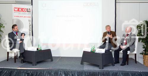 (C)fotodienst/Anna Rauchenberger Wien, 01.12.2010 -  Die Fachgruppe Unternehmensberatung und IT der Wirtschaftskammer Wien in Kooperation mit Conect Eventmanagement GmbH lud heute zu ‚Entwicklung des internationalen Software- und IT-Diensleistungsmarktes’ in das Suite Hotel am Kahlenberg. Ziel des Events ist es, Entscheidungsträgern aus Politik, Wirtschaft, IT und Wissenschaft einen Überblick über die Entwicklung des internationalen Software und IT Dienstleistungsmarktes zu geben. FOTO v.l.: DI Norbert Weidinger, Magistrat der Stadt Wien, ao. Univ. Prof. Dr. Rony G. Flatscher, WU Wien,