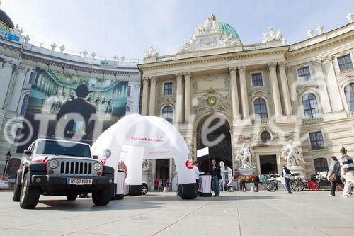 (C)fotodienst/Anna Rauchenberger -  Wien, am 10.09.2010 - Von 7. August bis 11. September tourte ein Informationsteam des Kuratorium Sicheres Österreich (KSÖ) durch Österreich, um die Bevölkerung mit Tipps & Tricks rund um das Thema Sicherheit zu versorgen. Am Graben in Wien zog man ein positives Resümee dieser Informationsroadshow.