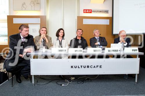 (c) fotodienst / Anna Rauchenberger - Wien, am 09.09.2010 - Kindliche Atemwegsinfektionen gehören zu den häufigsten Erkrankungen im Kindesalter. Es gilt in der Öffentlichkeit weithin die irrtümliche Meinung, Antibiotika würde hier rasche, nachhaltige Linderung verschaffen. Nun soll der korrekte Platz der Antibiotika definiert und die Möglichkeit ausgelotet werden, inwiefern spezielle Phytopharmaka in der Lage sind, ggf. therapeutische Rahmenbedingungen zu schaffen, die Superinfektionen und damit Antibiotikaverordnungen senken könnten. FOTO v.l.: Dr. med. Wolfgang A. Schuhmayer, medocoMMMunications consulting, Prim. Univ.-Prof.Dr. med. Karl Zwiauer, Vorst. d. Abtlg. f. Kinder & Jugendheilkunde, Landesklinikum St Pölten, Prim.a Univ-Doz.in Dr.in med. Petra Apfalter, Nationales Referenzzentrum für nosokomiale Infektionen und Antibiotikaresistenz, Univ.-Prof. Dr. pharm. Eckhard Beubler, Vorst. d. Inst. f. Experimentelle & Klinische Pharmakologie, Med. Univ. Graz, Univ.-Prof. Dr. med. Peter J. Guggenbichler, Kössen, Kinderarzt und Prof. emer. Univ. Erlangen, Prof. Dr. pharm. Michael A. Popp, CEO Bionorica GmbH, Lektor Med. Univ. Innsbruck.