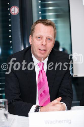 (c) fotodienst / Johannes Brunnbauer | Die Sparkassen Immobilien AG - Ergebnisse der ersten drei Quartale 2010  in der Erste Bank Lounge in Wien statt am 25.11.2010. Im Bild.: Vorstand Friedrich Wachernig