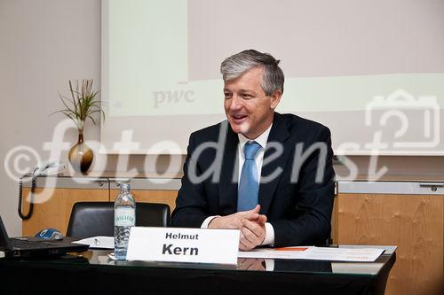 (C) fotodienst / Johannes Hloch; Wien, 13.01.2011;
Nach wie vor sind die Folgen der Krise präsent. Wie es um die Liquidität der heimischen Unternehmen im dritten Quartal 2010 im Vergleich zum 'krisengeschüttelten' Vorjahr stand, analysiert der quartalsweise erscheinende Liquiditätsreport von PwC Österreich. Die Ergebnisse dieser Studie sind im aktuellen Bericht zusammengefasst, welcher alle ATX-Unternehmen und Prime Market-Unternehmen der Wiener Börse (mit Ausnahme von Banken und Versicherungen) beinhaltet. PwC Österreich stellt diese im Rahmen eines Presse-Frühstücks vor.
am Bild: Helmut Kern, Head of Consulting, PwC Österreich