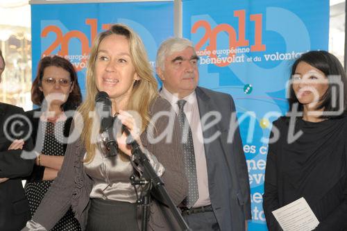 fotodienst/ Christian Kemp;Paris - Im Rahmen des European Year of Volunteering (EYV) macht die EYV-Tour 2011 ab 14. April Station in Paris.  Bild: Constance LE GRIP, députés européenes (PPE)