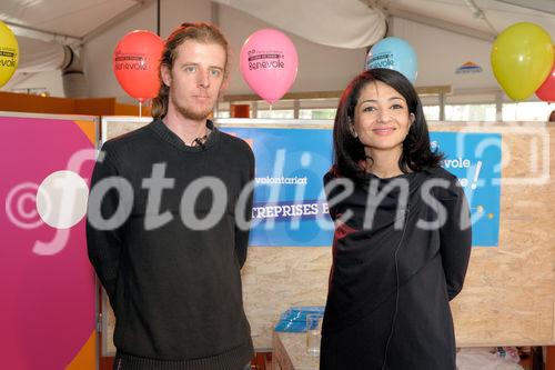 fotodienst/ Christian Kemp;Paris - Im Rahmen des European Year of Volunteering (EYV) macht die EYV-Tour 2011 ab 14. April Station in Paris. Bild rechts Ministry in charge of youth and associative life : Jeannette BOUGRAB, State Secretary for youth and associative life