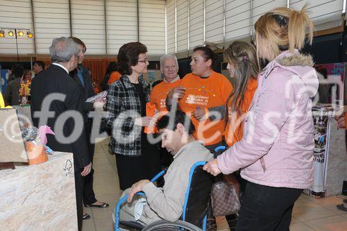 (C)fotodienst/Nataly Thieu: Im Rahmen des European Year of Volunteering (EYV) macht die EYV-Tour 2011 vom 4. bis zum 6. April 2011 Station in Nicosa, Zypern. 