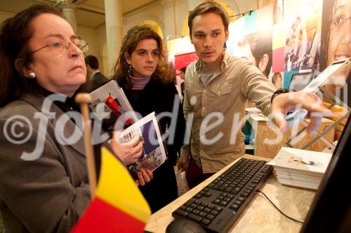 (C)fotodienst/ Alvaro Hurtado: Madrid - 2011 ist das Europäische Jahr der Freiwilligen. Die Promotion-Kampange, die derzeit durch Europa tourt, macht vom 28. Februar bis 6. März Station in Madrid. 