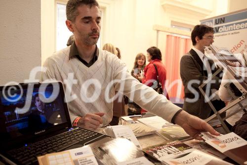 (C)fotodienst/ Alvaro Hurtado: Madrid - 2011 ist das Europäische Jahr der Freiwilligen. Die Promotion-Kampange, die derzeit durch Europa tourt, macht vom 28. Februar bis 6. März Station in Madrid. 