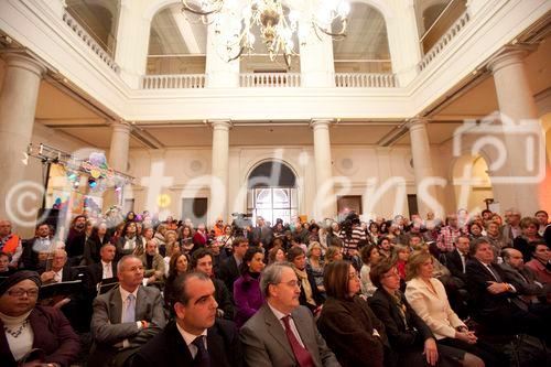 (C)fotodienst/ Alvaro Hurtado: Madrid - 2011 ist das Europäische Jahr der Freiwilligen. Die Promotion-Kampange, die derzeit durch Europa tourt, macht vom 28. Februar bis 6. März Station in Madrid. 