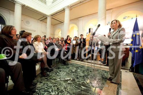 (C)fotodienst/ Alvaro Hurtado: Madrid - 2011 ist das Europäische Jahr der Freiwilligen. Die Promotion-Kampange, die derzeit durch Europa tourt, macht vom 28. Februar bis 6. März Station in Madrid. 