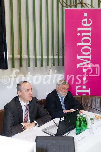 (c) fotodienst / Johannes Brunnbauer | Präsentation des 'T-Mobile Umwelt- und Nachhaltigkeitsfonds' 
Im Bild.vlnr.:
Robert Chvátal und Franz Fischler