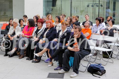 (C) fotodienst/ Daniel Novakovic- Ljubljana, 20.5.2011 - STA marketing; Im Rahmen des European Year of Volunteering (EYV) macht die EYV-Tour 2011 ab 20. Mai Station in Ljubljana, Slovenien.