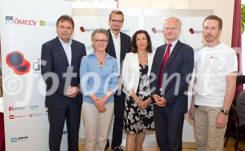 (C) fotodienst.at /Anna Rauchenberger  - Wien, 27.05.2011 –  Chronisch entzündliche Darmerkrankungen (CED) bedeuten für die Betroffenen neben dem chronischen Durchfall oft andauernde Schmerzen, Blutungen, Appetitlosigkeit, Müdigkeit und eine Vielzahl an Begleiterkrankungen der Gelenke, Haut und Augen. Gezielte Aktionen, wie der Toilet Race am Wiener Michaelerplatz, sollen die Bevölkerung auf chronisch entzündliche Darmerkrankungen aufmerksam machen und darüber aufklären. FOTO v.l.: Dr. Günther Wawrowsky, Vizepräsident der Österreichischen Ärztekammer, , Sabine Fisch, Moderation, a.o. Univ. Prof. Walter Reinisch, Facharzt für Innere Medizin, Universität Wien, Leiter der Areitsgruppe CED der ÖGGH, MR Dr. Magdalena Arrouas, Leiterin der Abteilung III/2, Nicht übertragbare Erkrankungen, psychische Gesundheit und Altersmedizin, Bundesministerium für Gesundheit, Dr. Martin Gleitsmann, Leiter Abteilung Sozialpolitik und Gesundheit der Wirschaftskammer Österreich,Rudolf Breitenberger, Präsident der Österreichischen Morbus Crohn-Colitis ulcerosa Vereinigung (ÖMCCV)