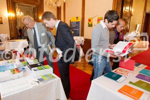  (c) fotodienst/Anna Rauchenberger - Wien, am 08.11.2011 –  Beim von CMS-rrh veranstalteten Event 'Fokus China – was Sie über das Business in China unbedingt wissen sollten' beleuchteten Rechtsexperten aus Shanghai und Wien die rechtlichen und steuerlichen Rahmenbedingungen für den Expansionskurs nach China.