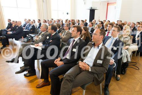  (c) fotodienst/Anna Rauchenberger - Wien, am 22.05.2012 – CMS Reich-Rohrwig Hainz präsentierte im Museumsquartier Highlights der neuen CMS European M&A Study. Die Studie gibt detaillierte Informationen über die Gestaltung jener Vertragsklauseln, die bei M&A-Transaktionen besonders intensiv verhandelt werden.  Der Präsentation der gegenwärtigen Marktstandards am europäischen Transaktionsmarkt folgte ein hochkarätig besetztes Panel, das einen Ausblick auf die Zukunft des M&A-Marktes in Österreich und CEE eröffnete.