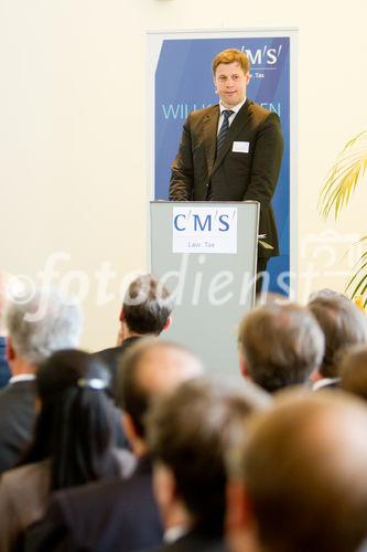  (c) fotodienst/Anna Rauchenberger - Wien, am 22.05.2012 – CMS Reich-Rohrwig Hainz präsentierte im Museumsquartier Highlights der neuen CMS European M&A Study. Die Studie gibt detaillierte Informationen über die Gestaltung jener Vertragsklauseln, die bei M&A-Transaktionen besonders intensiv verhandelt werden.  Der Präsentation der gegenwärtigen Marktstandards am europäischen Transaktionsmarkt folgte ein hochkarätig besetztes Panel, das einen Ausblick auf die Zukunft des M&A-Marktes in Österreich und CEE eröffnete. FOTO  Mag. Johannes Trenkwalder, Partner, CMS: