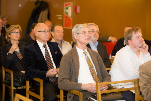  (c) fotodienst / Anna Rauchenberger - Wien, am 14.01.2014 - Österreichs Gesundheitssystem ist auf zweifelhaftem Weltrekordkurs – zu Lasten der Patienten, der niedergelassenen Ärzte und der Steuerzahler. Der Österreichische Hausärzteverband veranstaltete heute im ORF RadioKulturHaus einen Diskussionsabend über die Wege aus dem herrschend Ambulanz-Chaos