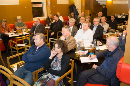  (c) fotodienst / Anna Rauchenberger - Wien, am 14.01.2014 - Österreichs Gesundheitssystem ist auf zweifelhaftem Weltrekordkurs – zu Lasten der Patienten, der niedergelassenen Ärzte und der Steuerzahler. Der Österreichische Hausärzteverband veranstaltete heute im ORF RadioKulturHaus einen Diskussionsabend über die Wege aus dem herrschend Ambulanz-Chaos