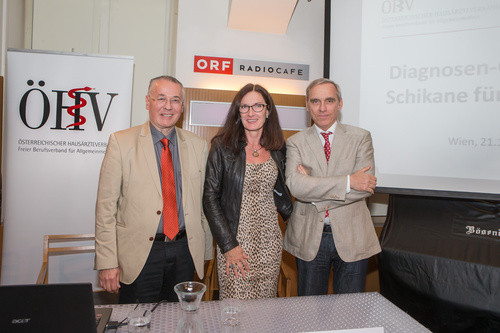 vlnr.: Dr.Wolfgang Werner ( Vizepräsident des Österr. Hausärzteverbandes) Dr. Martina Hasenhündl ( Erste Kurienobmann-Stellvertreterin des Niederösterreichischen Ärztekammer) Dr. Wolfgang Geppert (Sprecher des Österreichischen Hausärzteverbandes