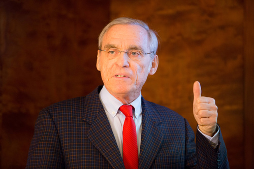  (c) fotodienst / Anna Rauchenberger - Wien, am 08.01.2015 -  Pressekonferenz des Österreichischen Hausärzteverbandes zum Start der Elektronischen Gesundheitsakte ELGA. FOTO Dr. Wolfgang Geppert, Sprecher des Österreichischen Hausärzteverbandes: