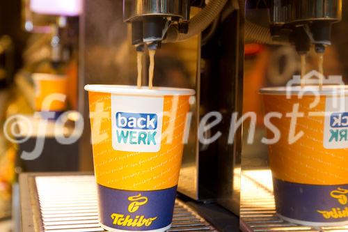  (c) fotodienst/Anna Rauchenberger - Wien, am 15.06.2012 - Nach einigen Wochen des Umbaus und der Renovierung feierte die backWERK Filiale in der SCS heute ihre Wiedereröffnung.