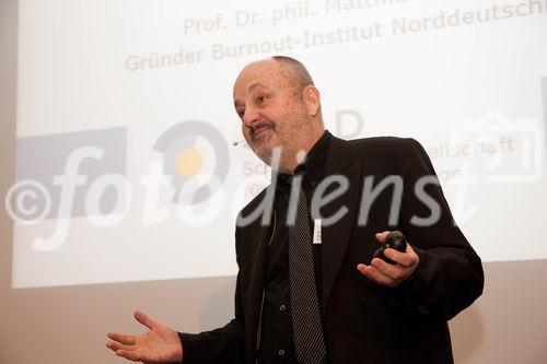 Schweizerischen Gesellschaft für Angst und Depression: Therapie von Burnout. 
Im Bild: Prof. Dr. phil. Matthias Burisch