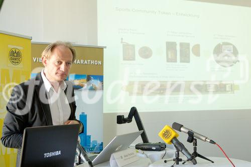  (c) fotodienst/Anna Rauchenberger - Wien, am 26.03.2012 –  Der ÖAMTC, der Vienna City Marathon ud die Johannes Kepler Universität Linz präsentierten heute im Rahmen einer Pressekonferenz in den Räumlichkeiten des ÖAMTC die neue VCM-App für Smartphones. FOTO Univ.-Prof. Dr. Alois Ferscha, Johannes Kepler Universität Linz,: