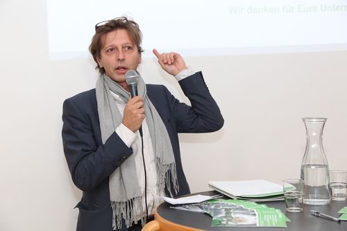  (c) fotodienst/Katharina Schiffl - Wien, am 8.10.2012 - Die bildungs-akademie informiert im Rahmen einer Eröffnungsfeier über den Start des ersten Lehrgangs ihrer 