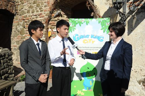 Güssing Renewable Energy hat am Freitag auf Burg Güssing die deutschsprachige Version des Facebook-Spiels Great King City vorgestellt. Im Bild: