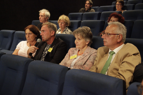 Im Stadtkino Villach diskutierte eine prominente Podiumsrunde über die Zukunft der Freiheit in Europa. Die Kinopremiere Dil Leyla war Anlass dazu, die zunehmenden Einschränkungen der Freiheit in autokratischen Systemen anzuprangern, insbesondere in der Türkei und Russland. 