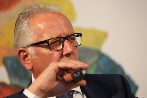 Der Wirtschatsforum der Europäischen Toleranzgespräche in Fresach befasste sich mit den Themen Ausverkauf von Grund und Boden die Folgen, Abwanderung und Digitalisierung als Chance für die Region. Im Bild Landtagspräsident Reinhart Rohr.