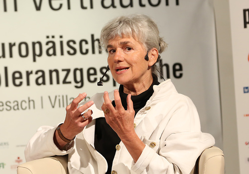 Die Europäischen Toleranzgespräche 2020 wurden am Donnerstag vormittag im Kärntner Bergdorf Fresach eröffnet. Im Bild von links: Psychologin Margarethe Prinz-Büchl.
