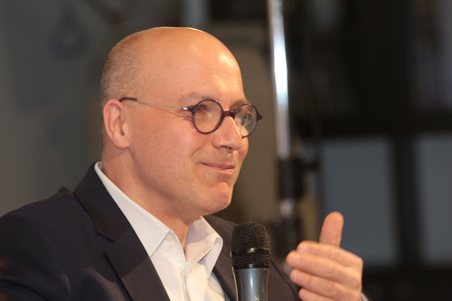 Das Wirtschaftsforum der Europäischen Toleranzgespräche in Fresach stand im Zeichen der Forderung nach mehr Fairness zur Bewältigung der Globalisierung. Im Bild AK Wien Europa-Experte Valentin Wedl.