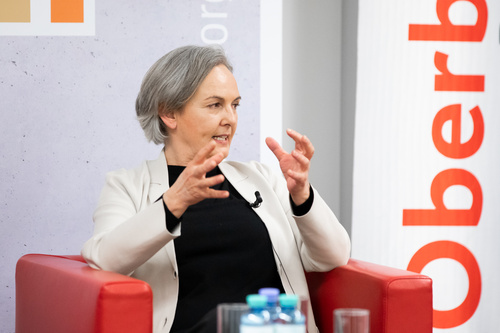 (c) www.fotodienst.at / Anna Rauchenberger – Wien, 09.03.2022 - Jahresvorschau Europäische Toleranzgespräche 2022 im Club Carinthia der Oberbank. Im Bild: Kybernetikerin Maria Pruckner.