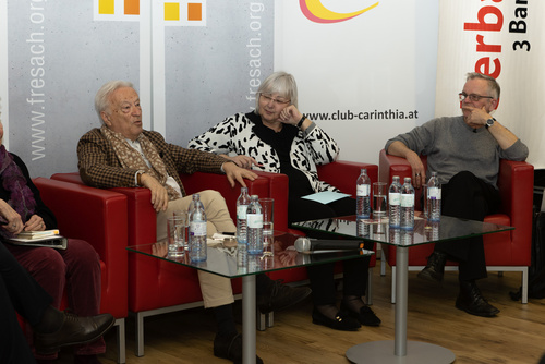 Beim Europaforum des Club Carinthia in der Oberbank Wien diskutierten berufene Experten über die Begrifflichkeit des Wachstums für die moderne Gesellschaft. V.l.n.r. DRF-Präsident Hannes Swoboda, Wifo-Ökonomin Angela Köppl und Autor Dietmar Krug.