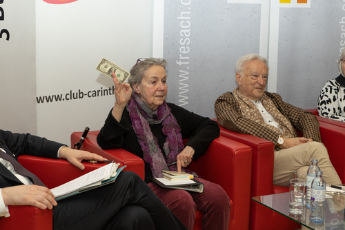 Beim Europaforum des Club Carinthia in der Oberbank Wien diskutierten berufene Experten über die Begrifflichkeit des Wachstums für die moderne Gesellschaft. V.l.n.r. Theologin Barbara Rauchwarter.